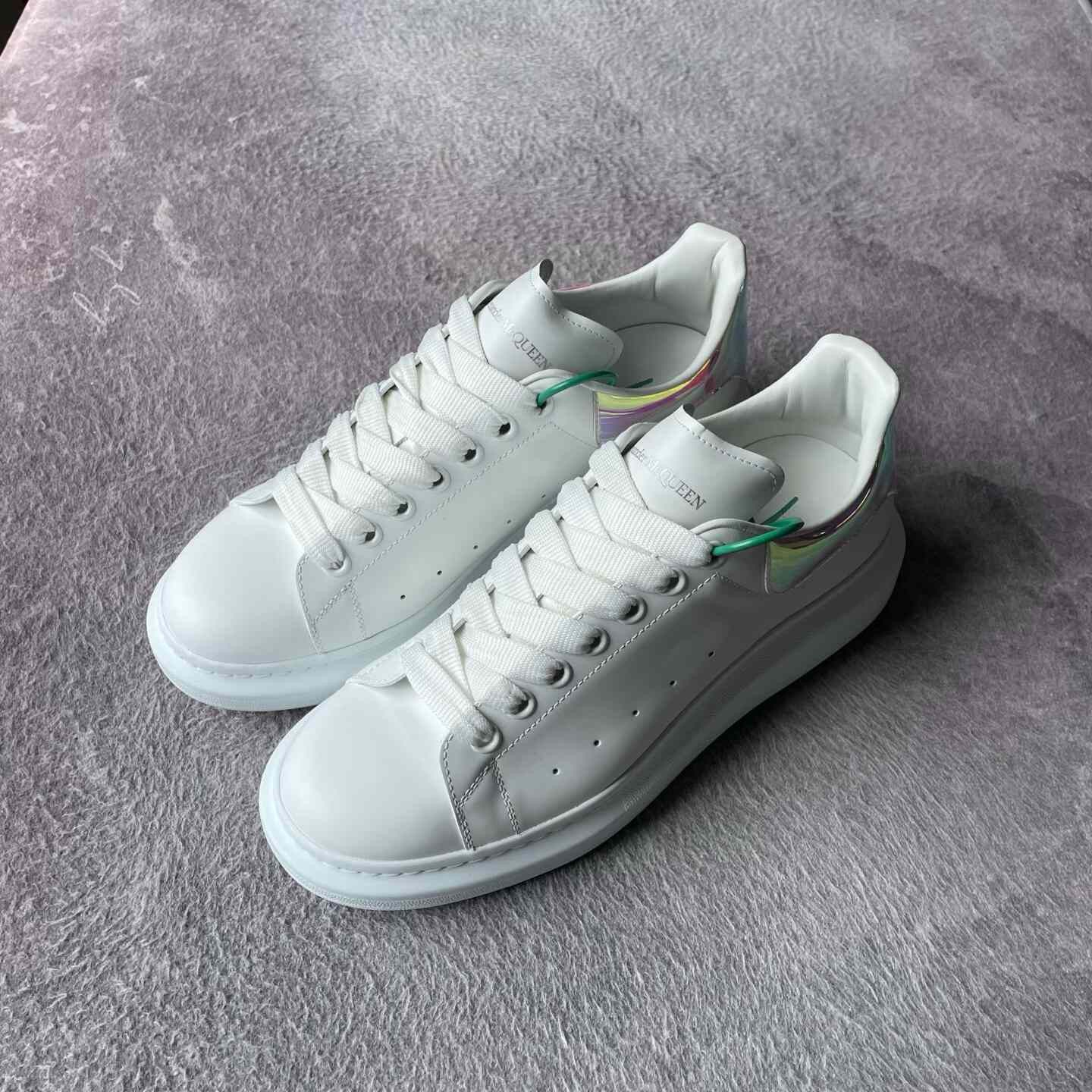 Alexander McQueen Alexander McQueen Laser White Lowtop Sneakers 43 Men Size US 10 / EU 43 - 1 Thumbnail