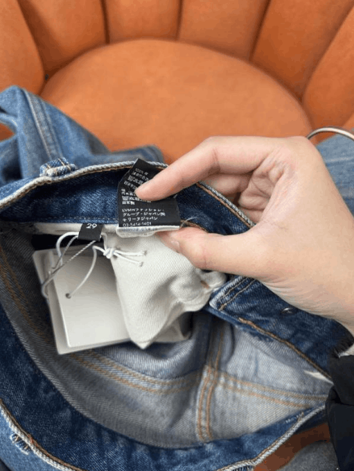 Celine Celine Ripped low-rise jeans 29eu Size US 29 - 5 Thumbnail