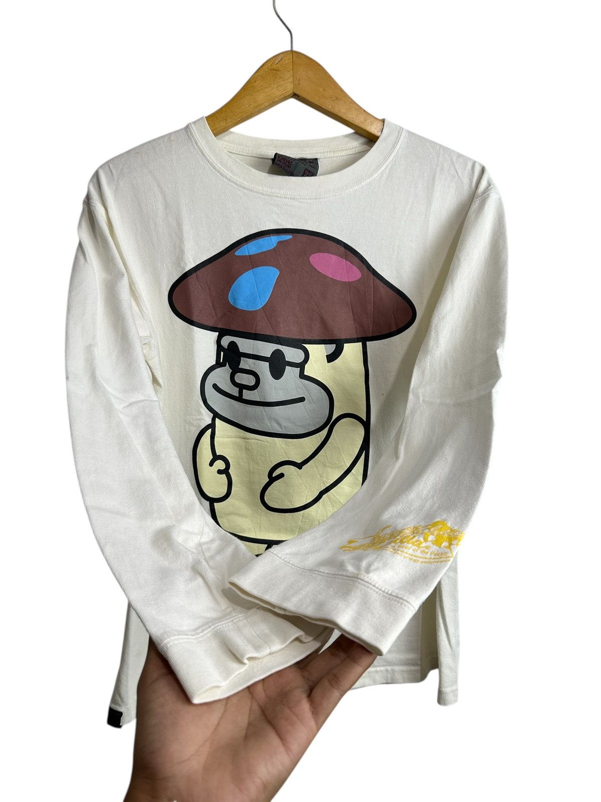 20471120 GORILLA BACK AND HIT LONG SLEEVE TEE Size US M / EU 48-50 / 2 - 7 Thumbnail