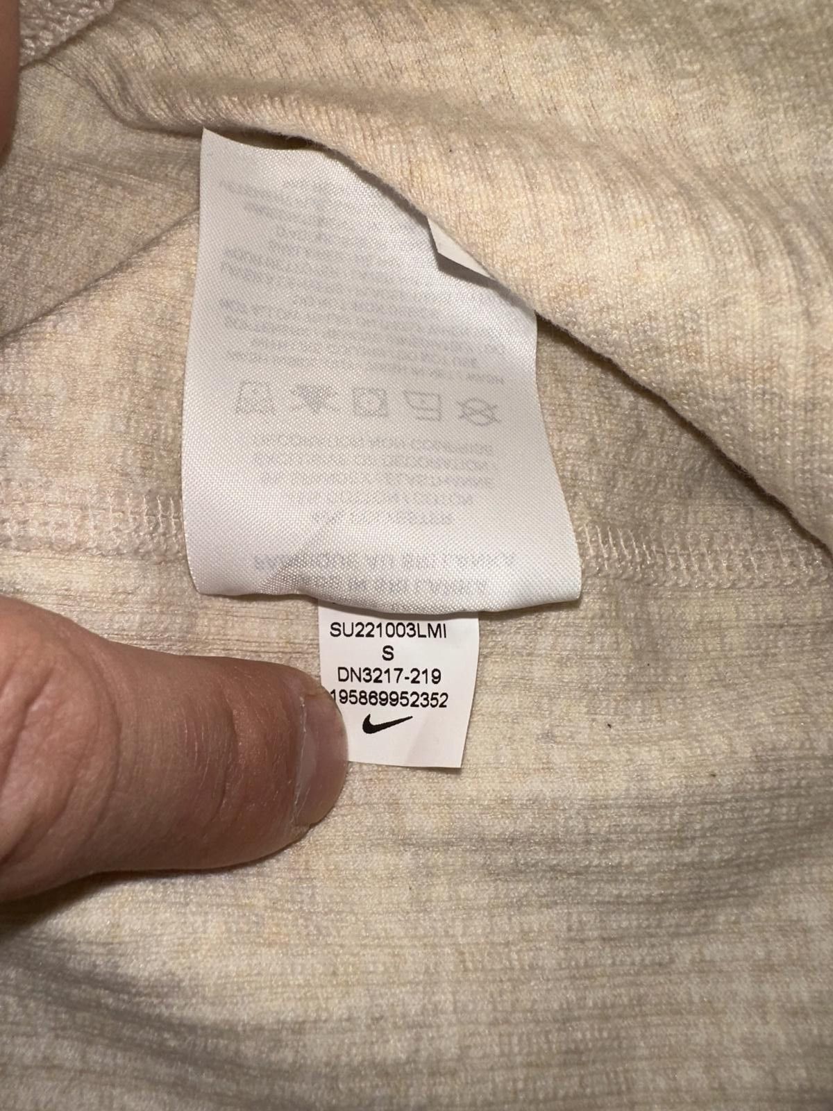 Nike Nike x Jacquemus Le Short Off-White Size 28" / US 6 / IT 42 - 7 Thumbnail