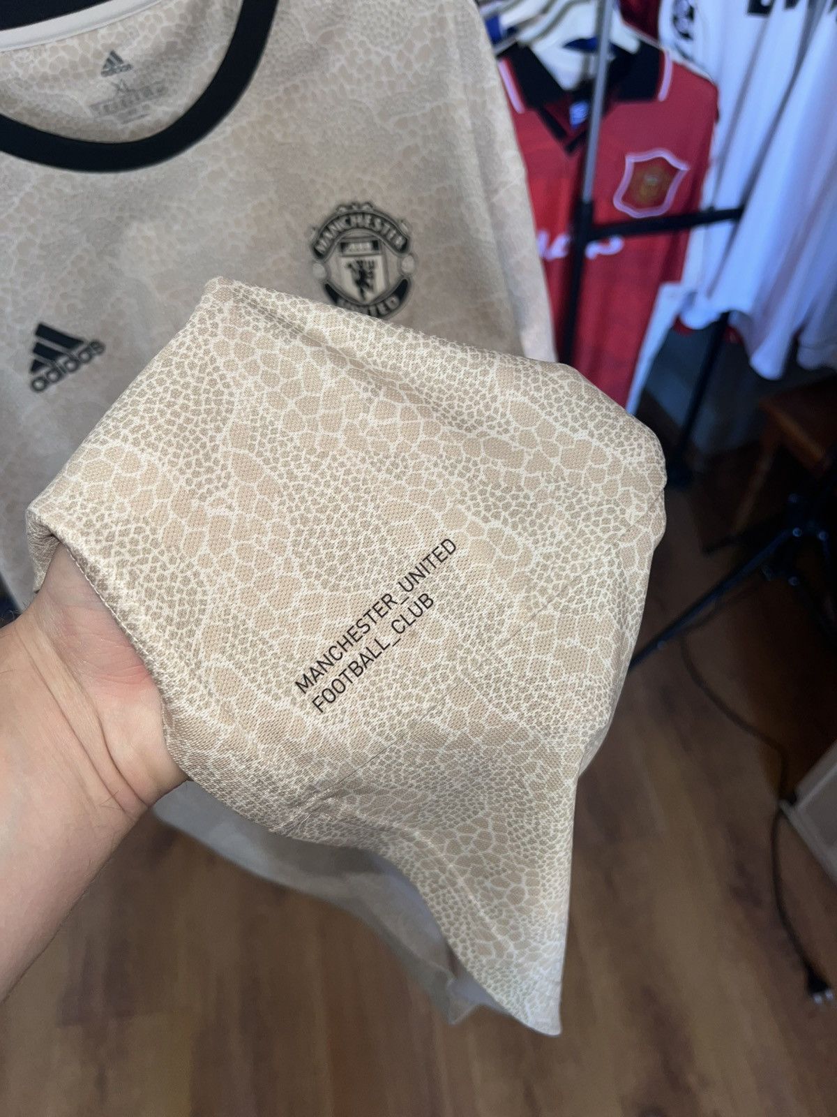 Adidas Soccer Jersey Manchester United 2019/20 Bruno Fernandes #19 Size US XL / EU 56 / 4 - 8 Thumbnail
