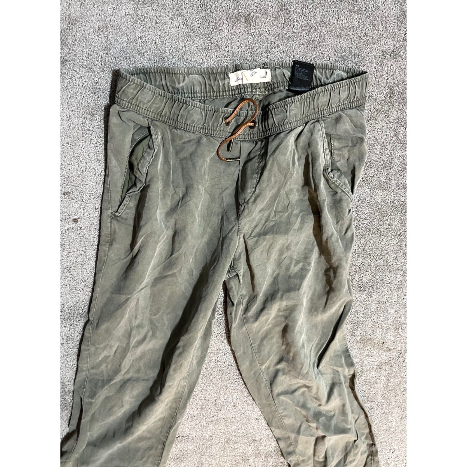 H&M H&M Jogger Pants Women’s Size 4 Light Green Lyocell Tapered Casual Size 27" / US 4 / IT 40 - 2 Thumbnail