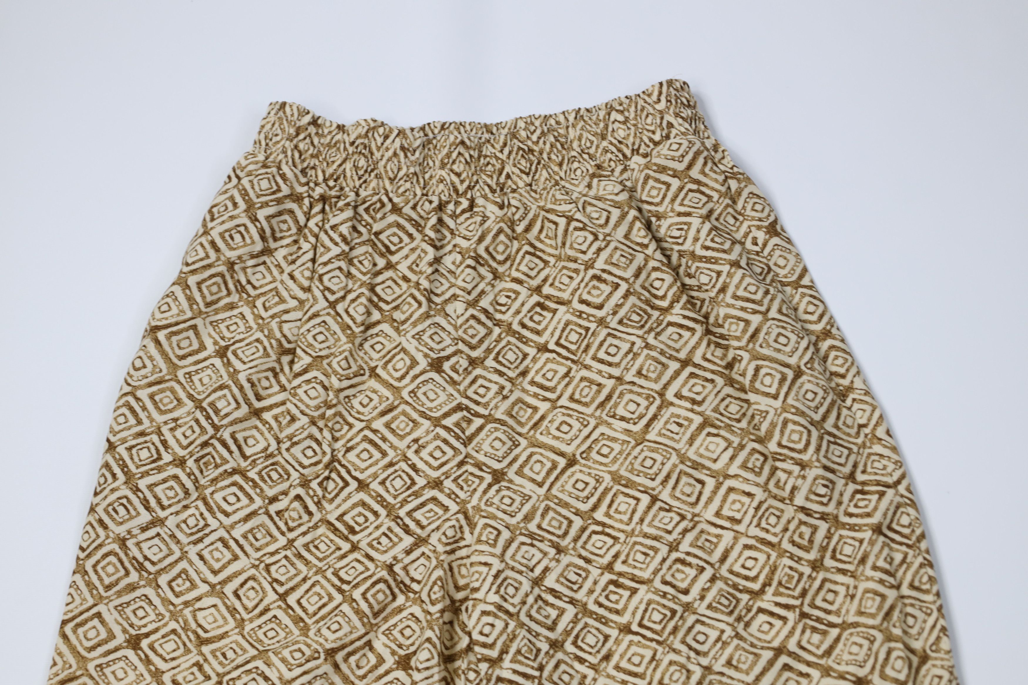 Vintage Vintage 90s Streetwear Geometric Rayon Tapered Leg Pants USA Size 26" / US 2 / IT 38 - 2 Thumbnail