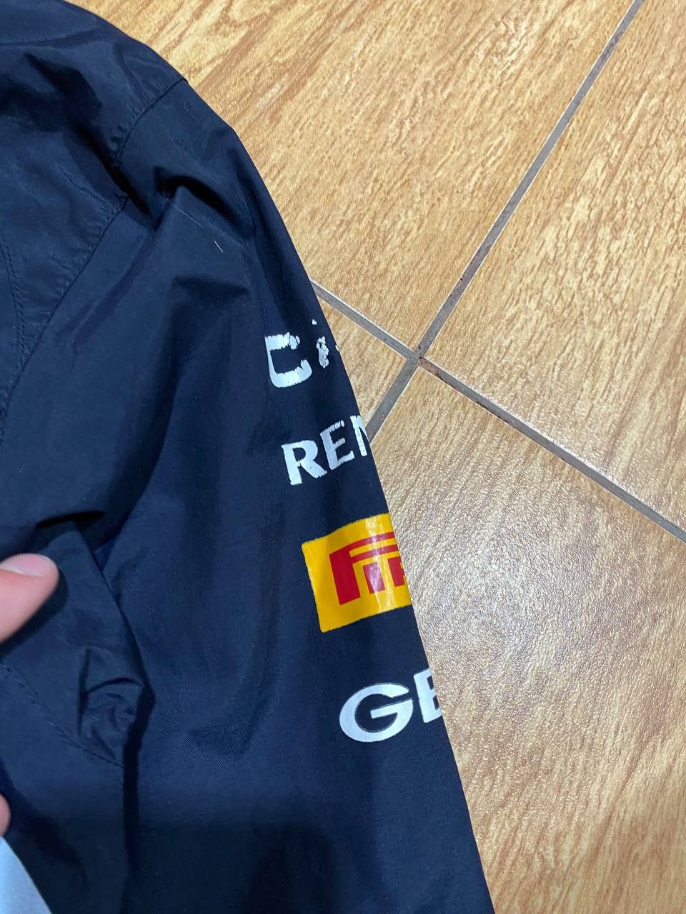 Red Bull Red Bull Vintage Racing F1/NASCAR Big Logo Y2K Jacket Size US S / EU 44-46 / 1 - 7 Thumbnail