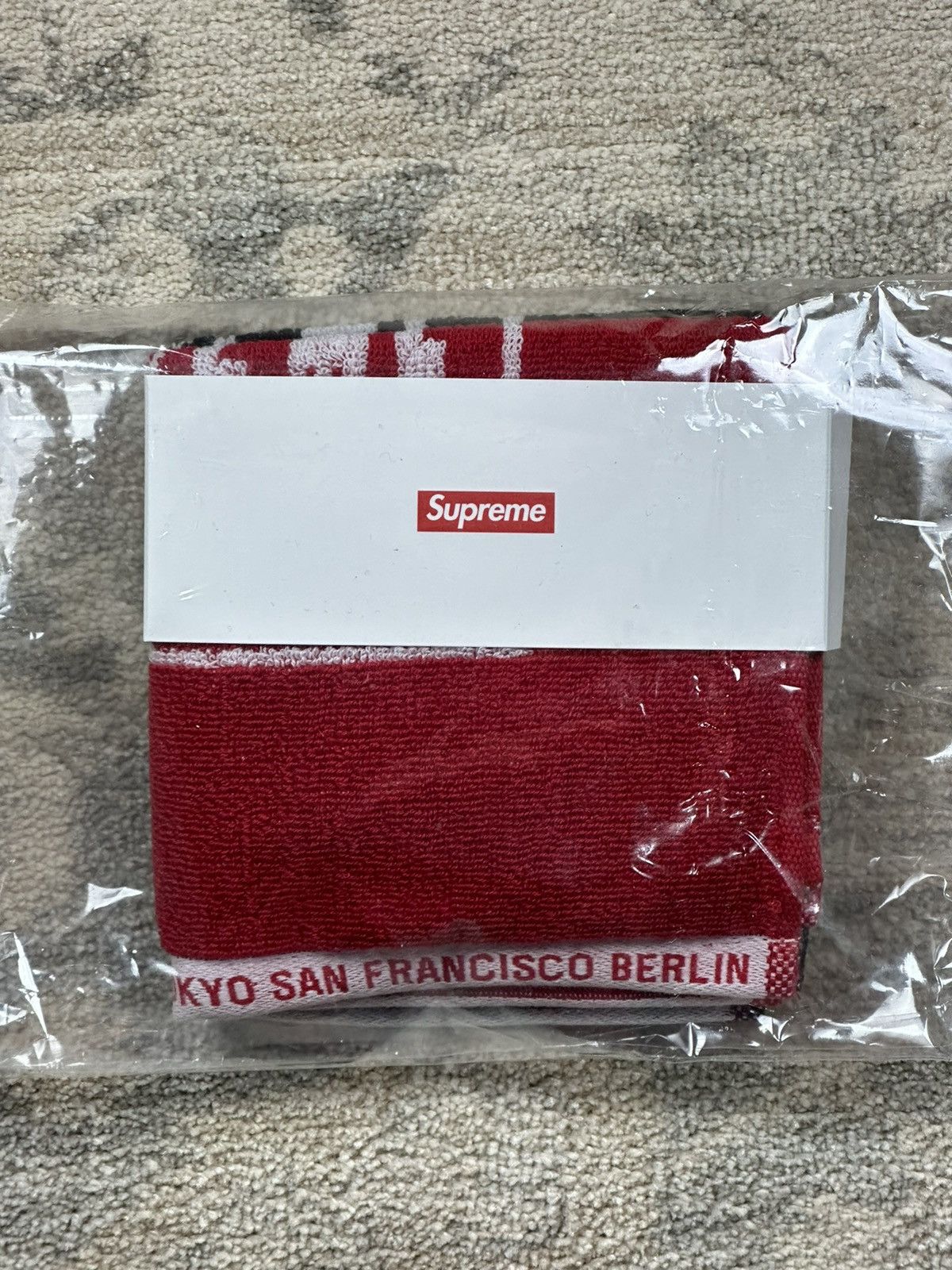 Supreme Supreme Square Mini Towels (Set Of 2) Size ONE SIZE - 4 Thumbnail