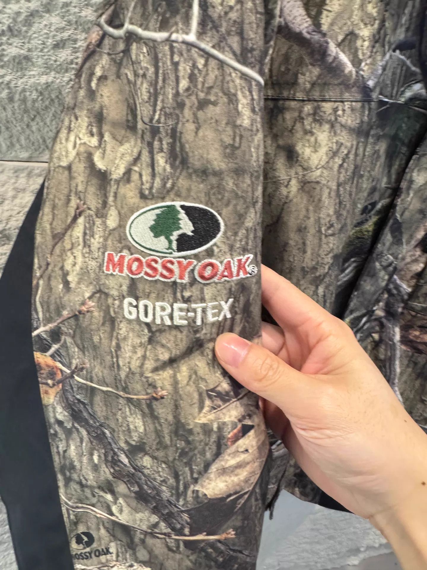 Supreme Supreme x Mossy Oak GORE-TEX Jacket L Size US L / EU 52-54 / 3 - 4 Thumbnail