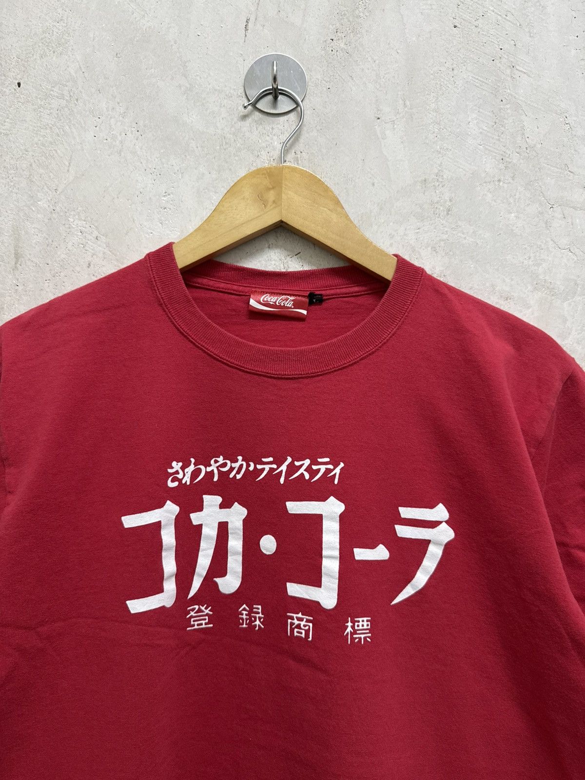 Coca Cola Coca Cola Languages Coke Japan Shirt Size US L / EU 52-54 / 3 - 3 Thumbnail