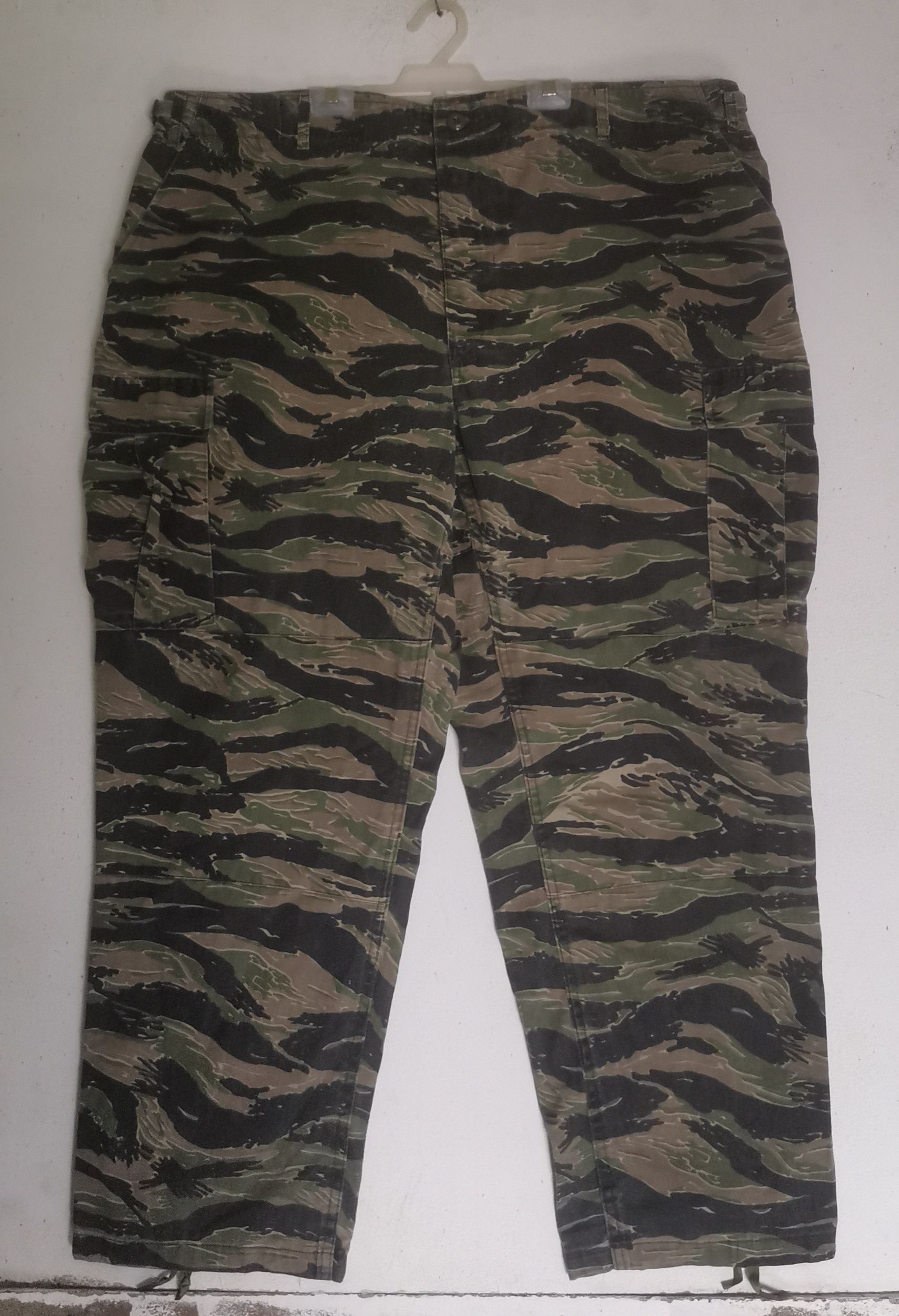 Vintage Rare vintage Army pants Tigerstripe design Size US 44 / EU 60 - 1 Thumbnail
