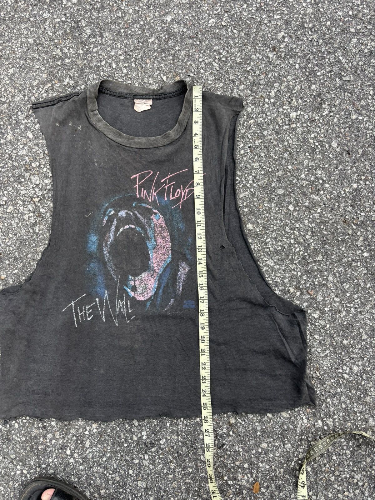 Vintage Vintage distress thrashed pink floyd the wall winterland 90s Size US XL / EU 56 / 4 - 7 Thumbnail