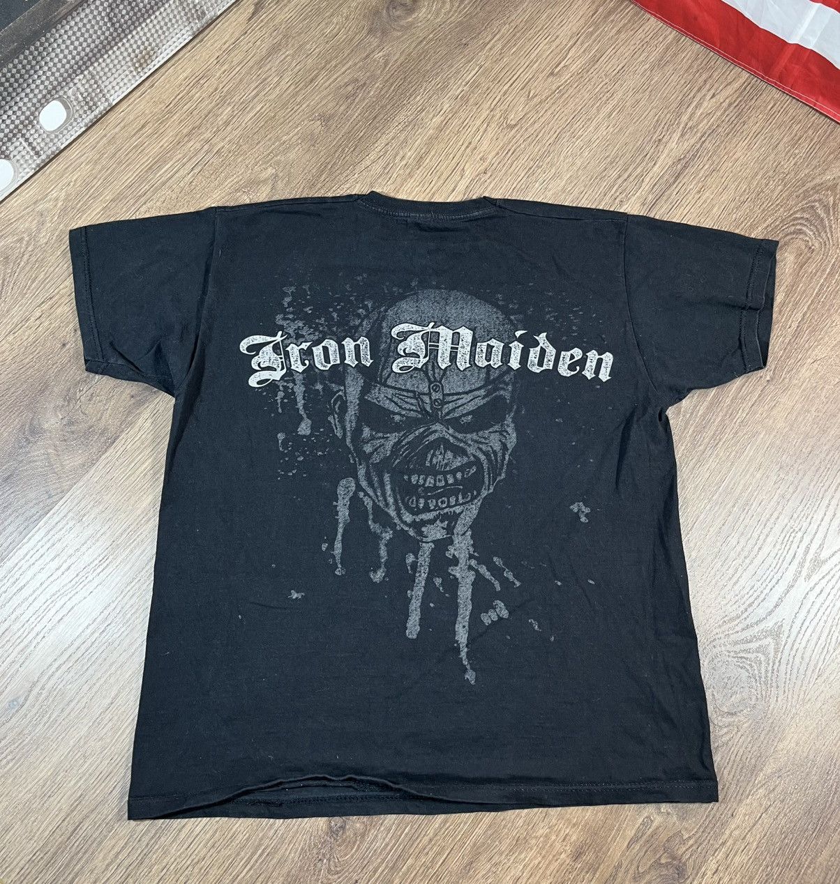 Band Tees IRON MAIDEN 2011 T Shirt Size US XL / EU 56 / 4 - 6 Thumbnail