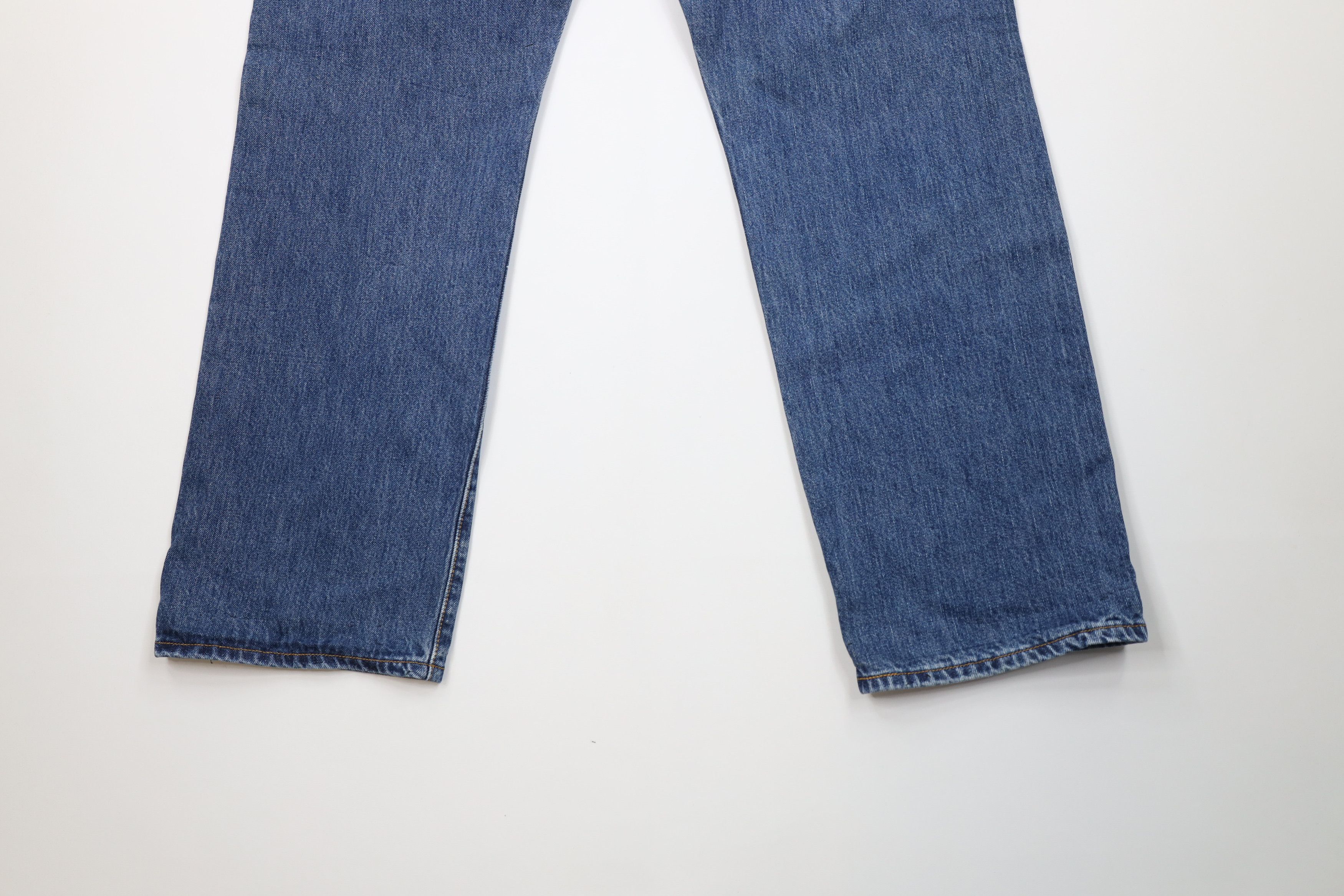 Levi's Vintage Y2K 2006 Levis 501xx Fly Original Fit Denim Jeans Size US 36 / EU 52 - 12 Thumbnail