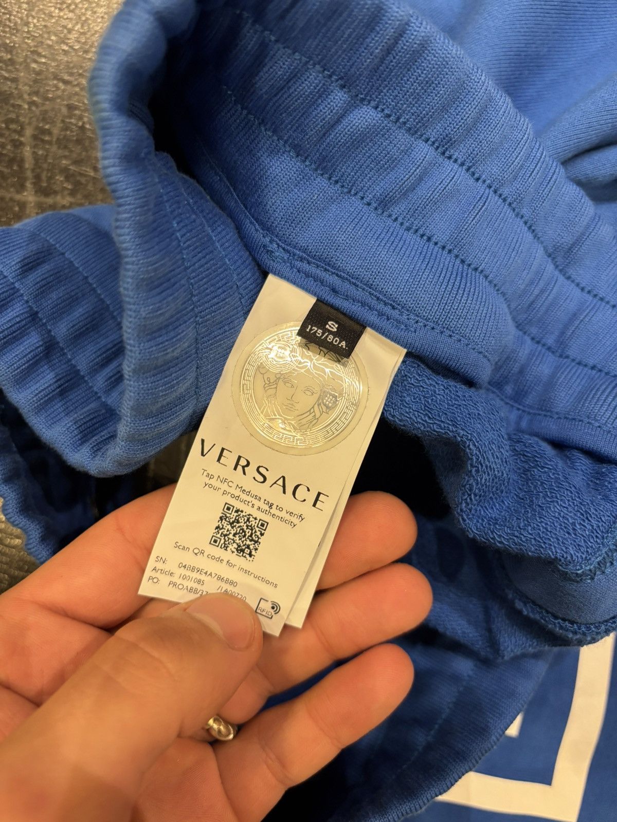 Versace Versace Mitchel Fit Sweatpants Size US 30 / EU 46 - 4 Thumbnail