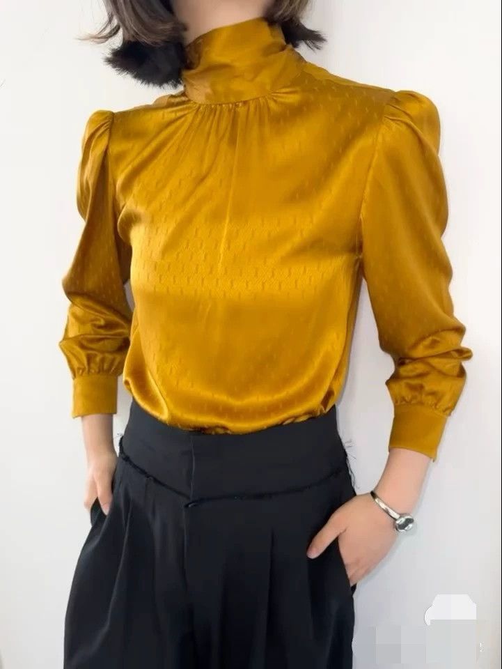 Saint Laurent Paris Saint Laurent ParisSilk shirt with monogrammed ribbon desi Size XXS / US 00 / IT 34 - 1 Thumbnail