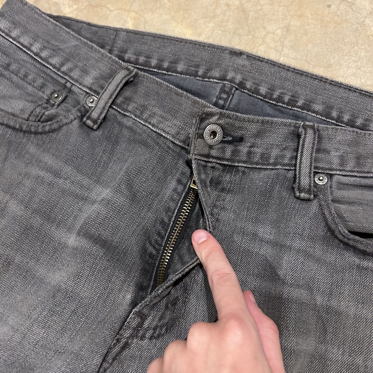 Levi's × Vintage Crazy Vintage Y2K Levi’s Distressed Faded Black Denim Grunge Size US 34 / EU 50 - 4 Thumbnail