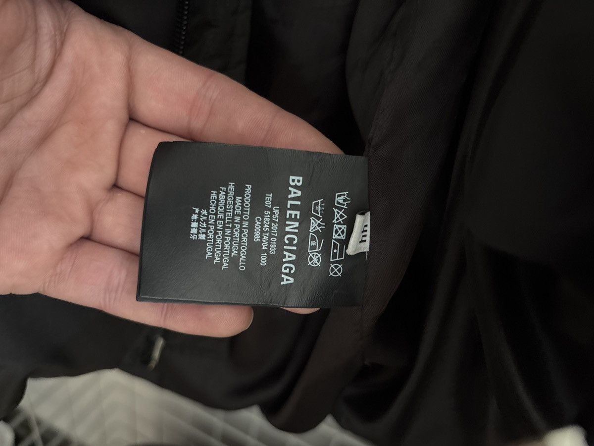 Balenciaga Balenciaga Black Cropped Puffer Jacket Size US M / EU 48-50 / 2 - 9 Thumbnail