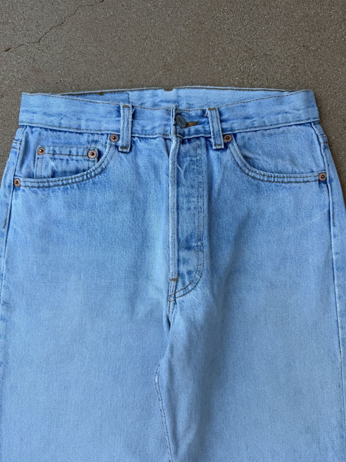 Levi's Vintage 80s Levi’s 501xx Buttonfly Faded Denim Jeans 28x30 Size US 28 / EU 44 - 4 Thumbnail