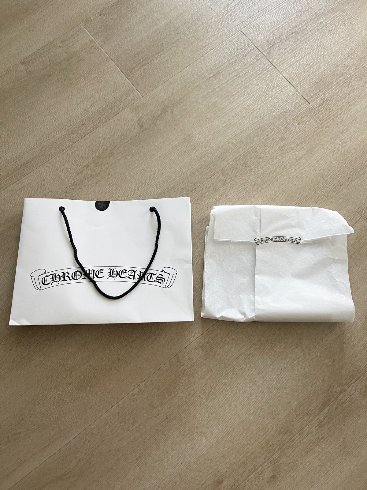 Chrome Hearts Chrome Hearts Medium Shopping Bag + Wrapping Paper Size ONE SIZE - 1 Thumbnail