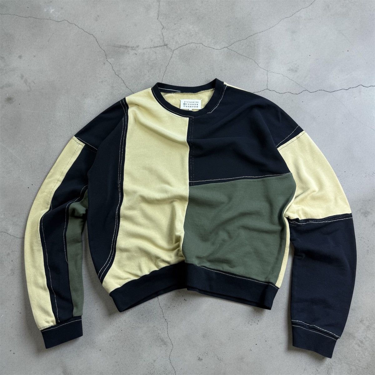 Maison Margiela Maison Margiela a/w 2017 reworked patchwork sweatshirt Size US M / EU 48-50 / 2 - 1 Thumbnail