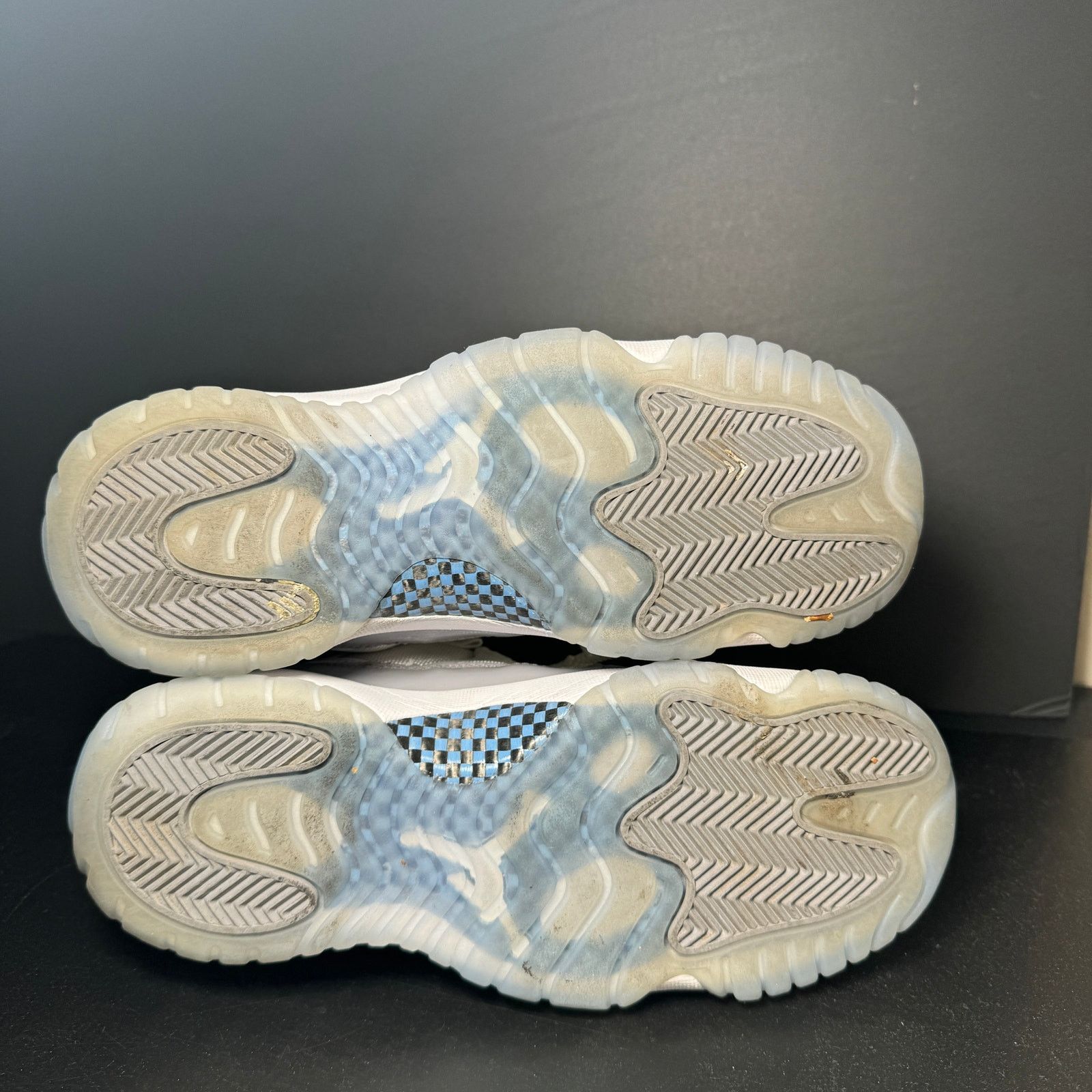 Jordan Brand × Nike Size 7 - Air Jordan 11 Retro Low GS Cement Grey Men's Shoes Size US 7 / EU 40 - 7 Thumbnail