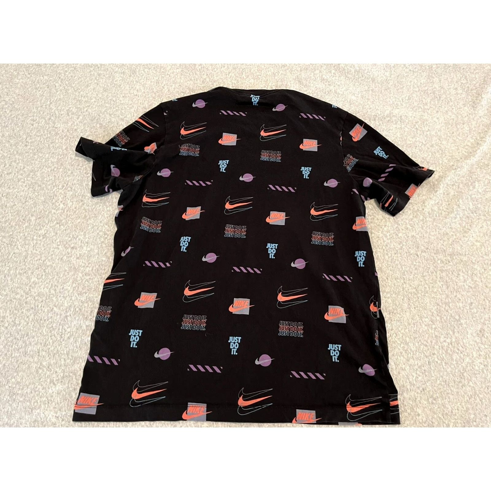Nike Nike Just Do It AOP Black Shirt Mens Large T-Shirt Short Sleeve Size US L / EU 52-54 / 3 - 3 Thumbnail