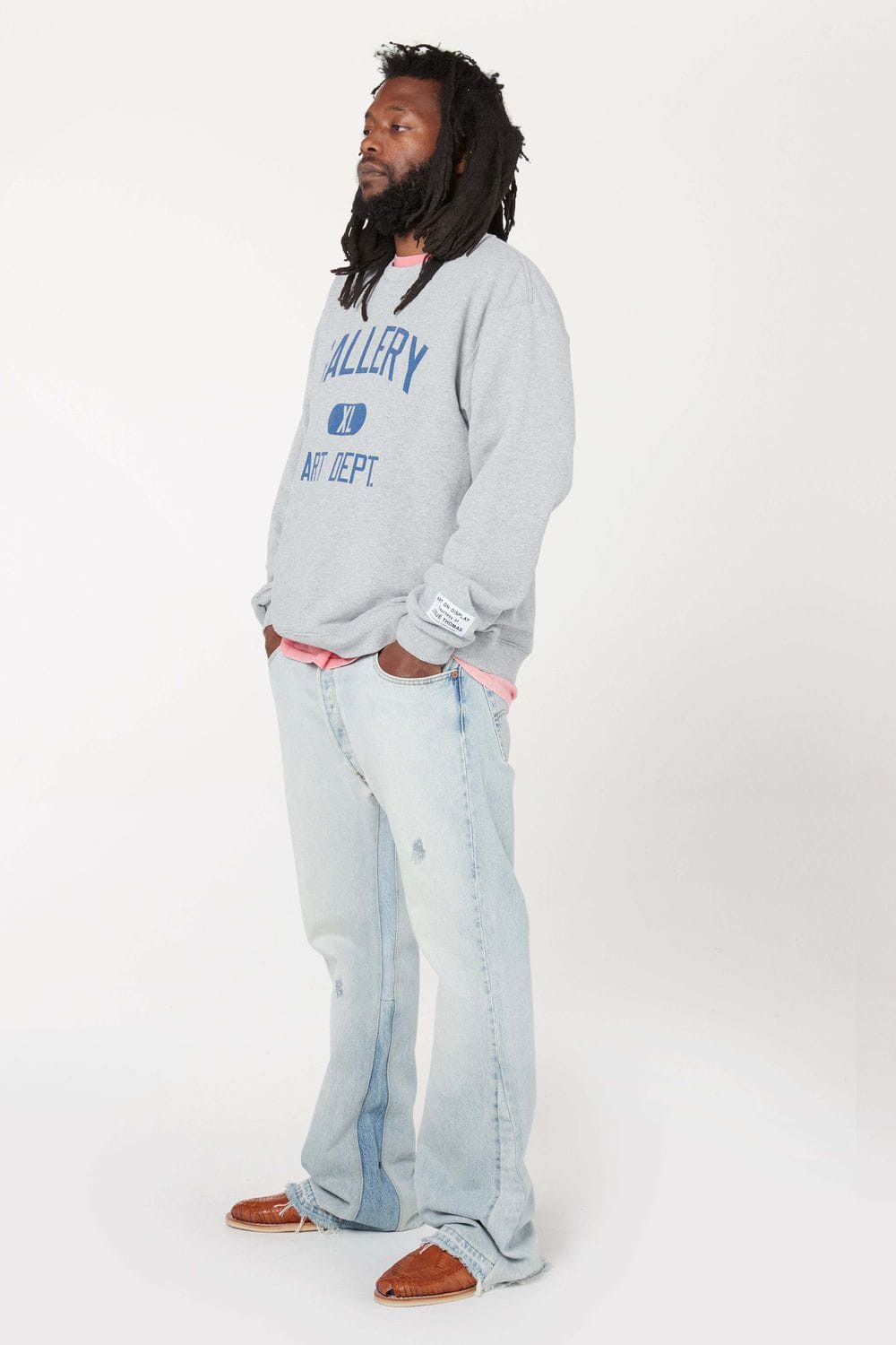 o1mle0725 Art Dept Crew Neck Sweatshirt in Heather Grey