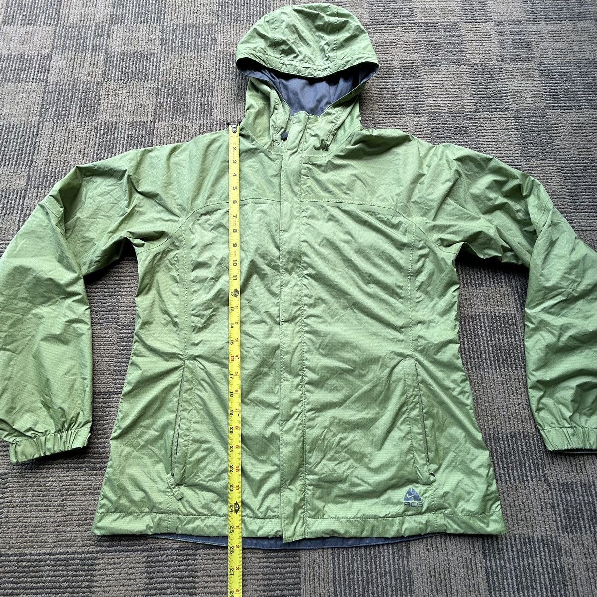 Nike ACG Vtg Nike ACG Light Green Full-Zip Windbreaker Jacket Women’s Size M / US 6-8 / IT 42-44 - 3 Thumbnail