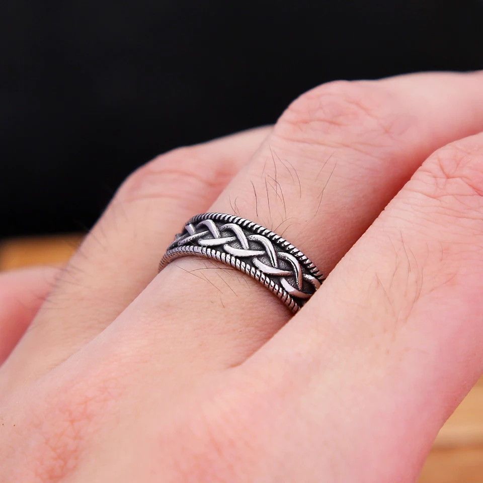 Jewelry Simple Celtic Knot Ring Size ONE SIZE - 4 Thumbnail