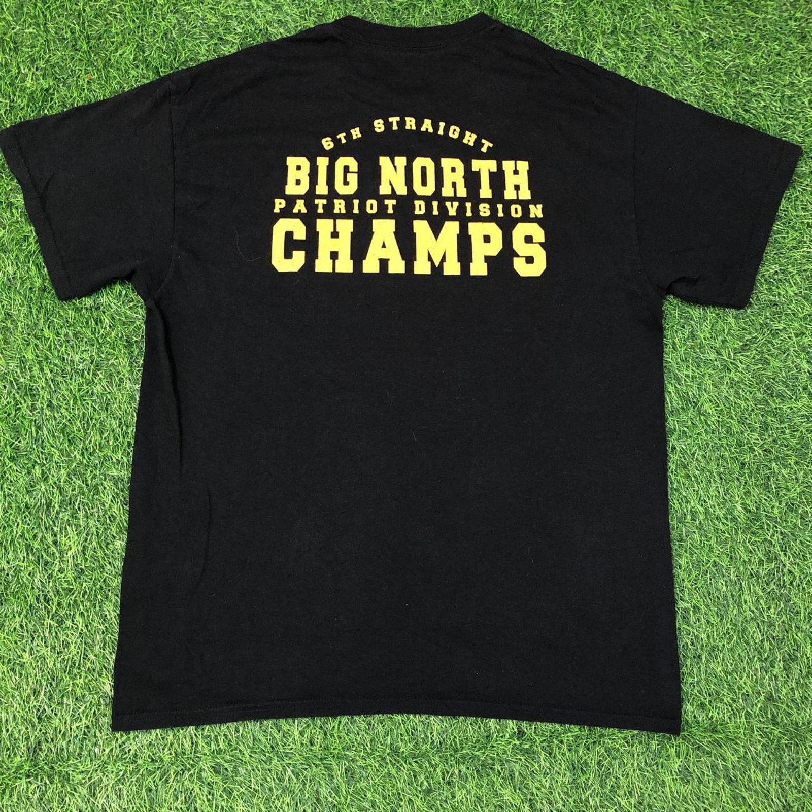 Gildan Men’s Black ‘River Dell Track and Field’ Graphic Tee Size US L / EU 52-54 / 3 - 2 Thumbnail
