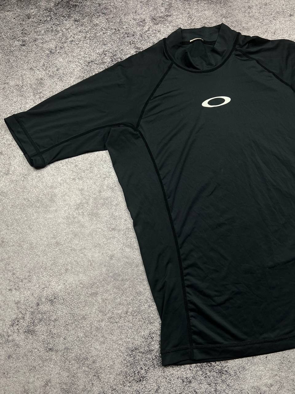 Oakley Vintage Oakley Thermo T-shirt Center Logo Size US M / EU 48-50 / 2 - 2 Thumbnail