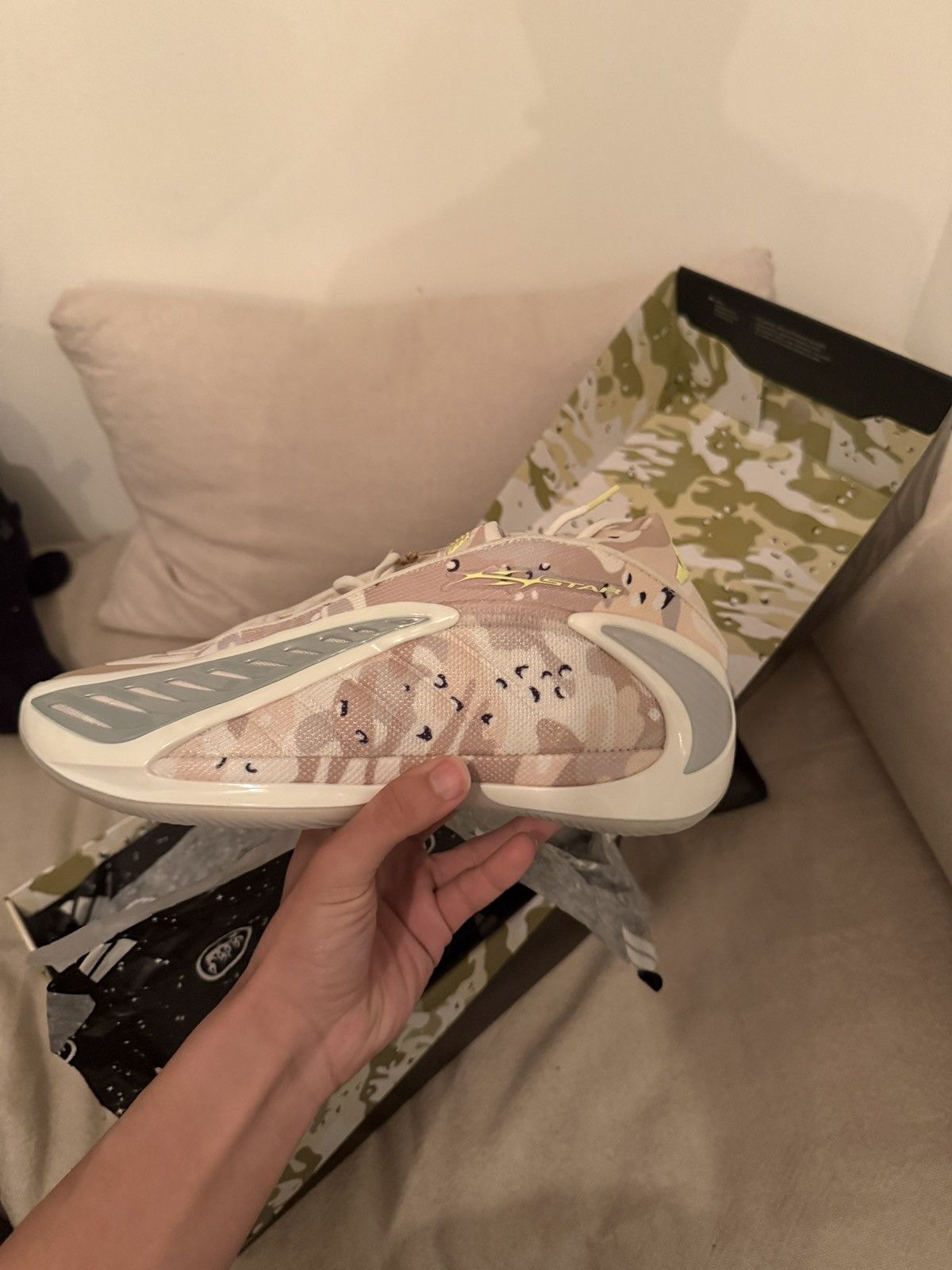 Other Adidas x HELLSTAR AE2 Size US 9 / EU 42 - 1 Thumbnail