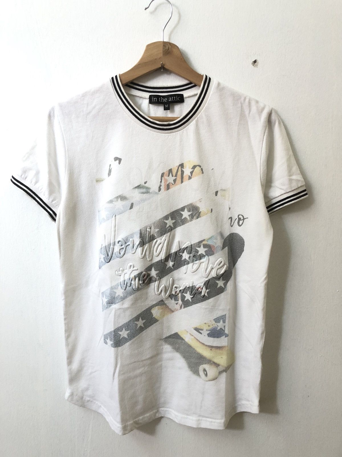 In The Attic In the attic Would move the world tee Size US M / EU 48-50 / 2 - 1 Thumbnail