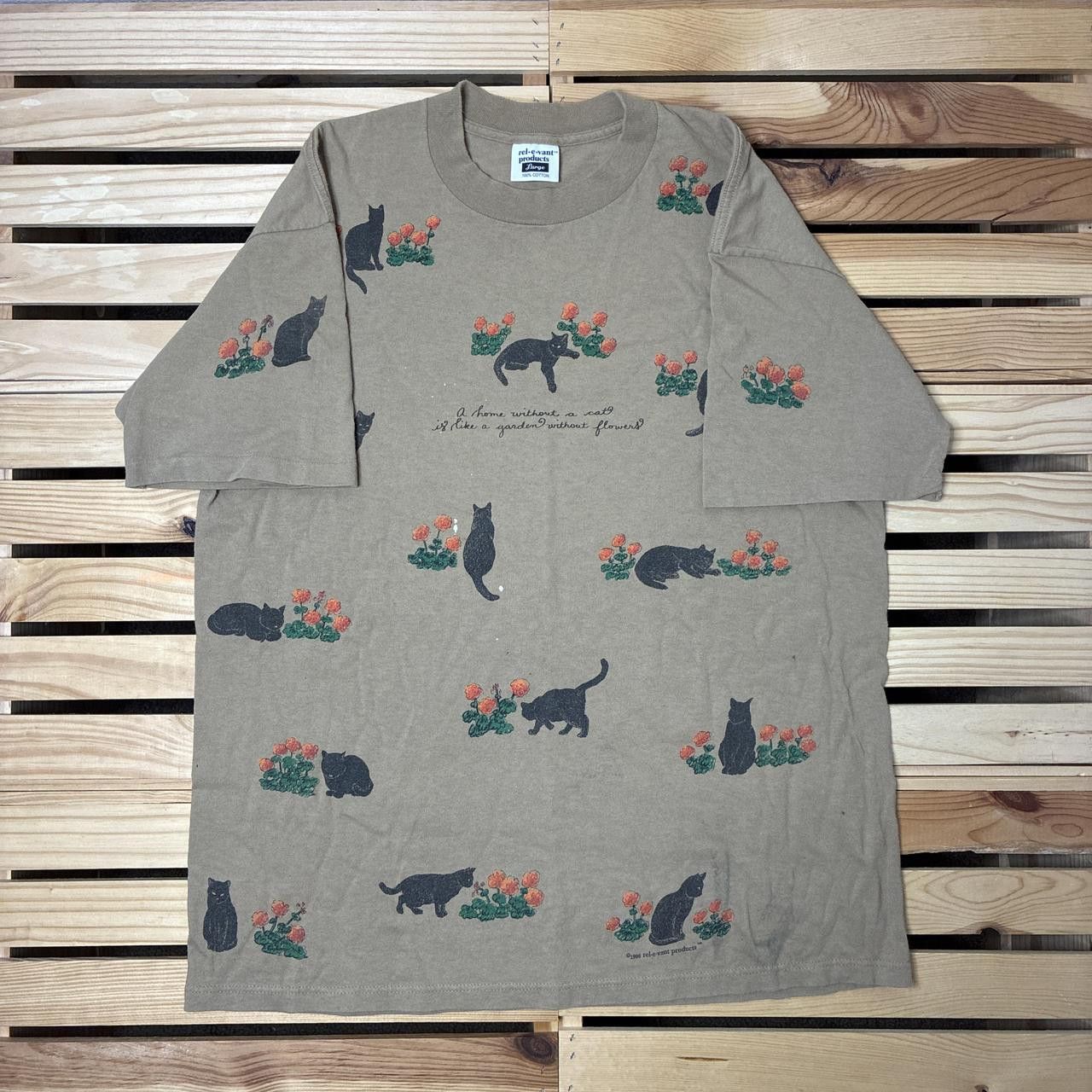 Other Vintage Black Cats & Flowers Tan AOP Nature Tee Size Large Size US L / EU 52-54 / 3 - 1 Thumbnail