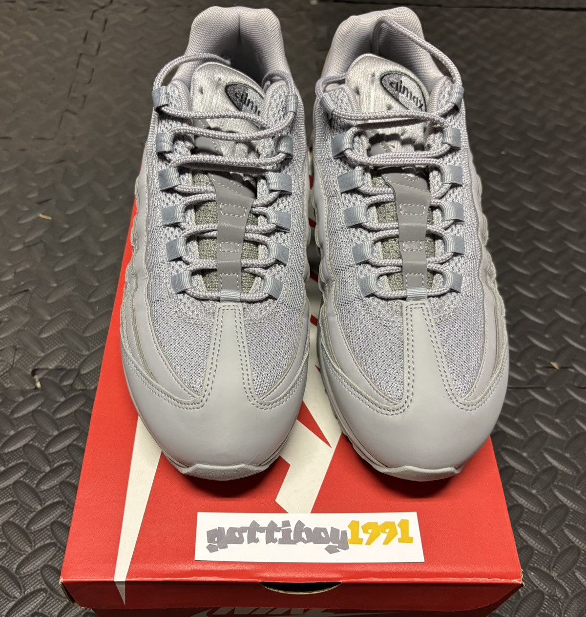Nike Nike Air Max 95 OG ”Wolf Grey” 2025 Size 10.5 Size US 10.5 / EU 43-44 - 2 Thumbnail