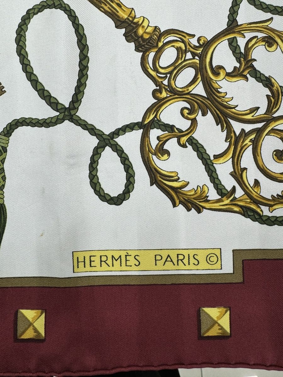 Hermes Hermes silk scarf keys les cles . Rare ,90s vintage Size ONE SIZE - 7 Thumbnail