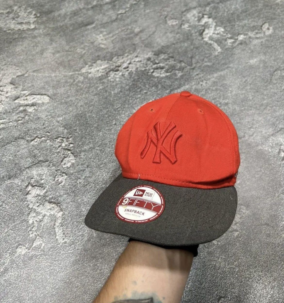 Vintage New Era NY Yankees 9FIFTY Red Snapback Cap Size ONE SIZE - 1 Thumbnail