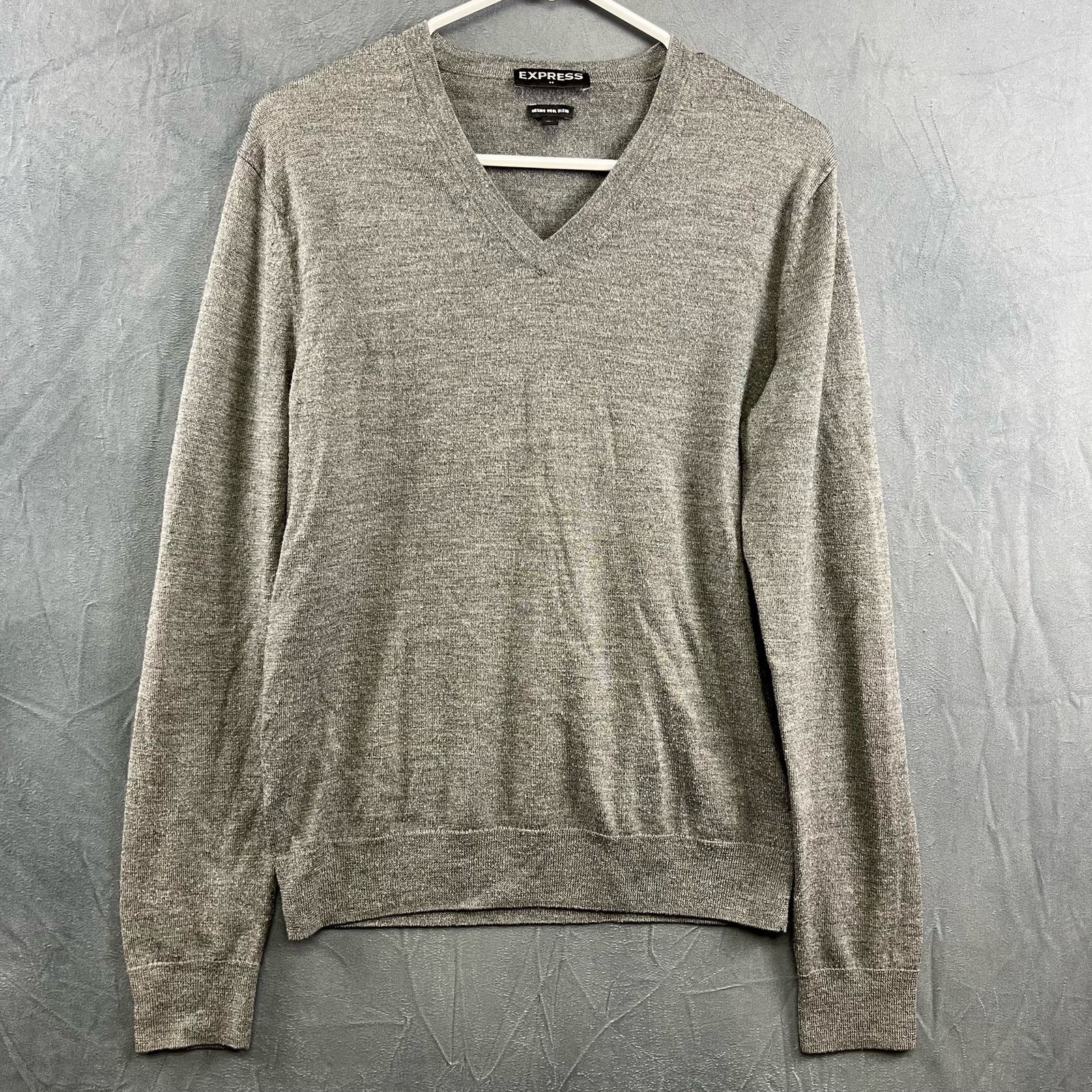 Express Express Merino Wool Blend V Neck Preppy Sweater Read NN-09 Size M / US 6-8 / IT 42-44 - 1 Thumbnail