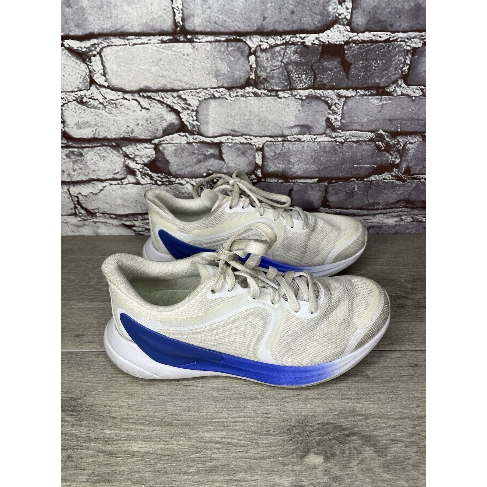 Lululemon Lululemon Blissfeel Run 2 White Blue Running Shoes Athletic Size US 7.5 / IT 37.5 - 12 Thumbnail