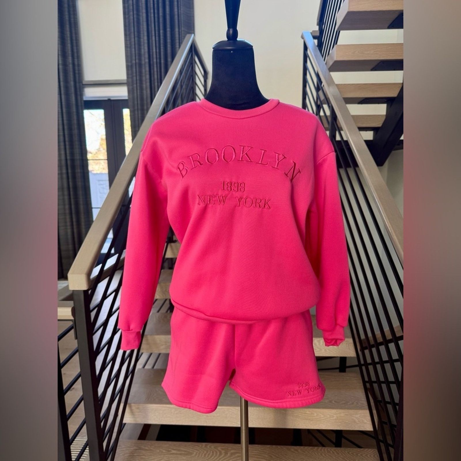 Other New Hot pink matching set with sweatshirt and shorts size S Size S / US 4 / IT 40 - 1 Thumbnail