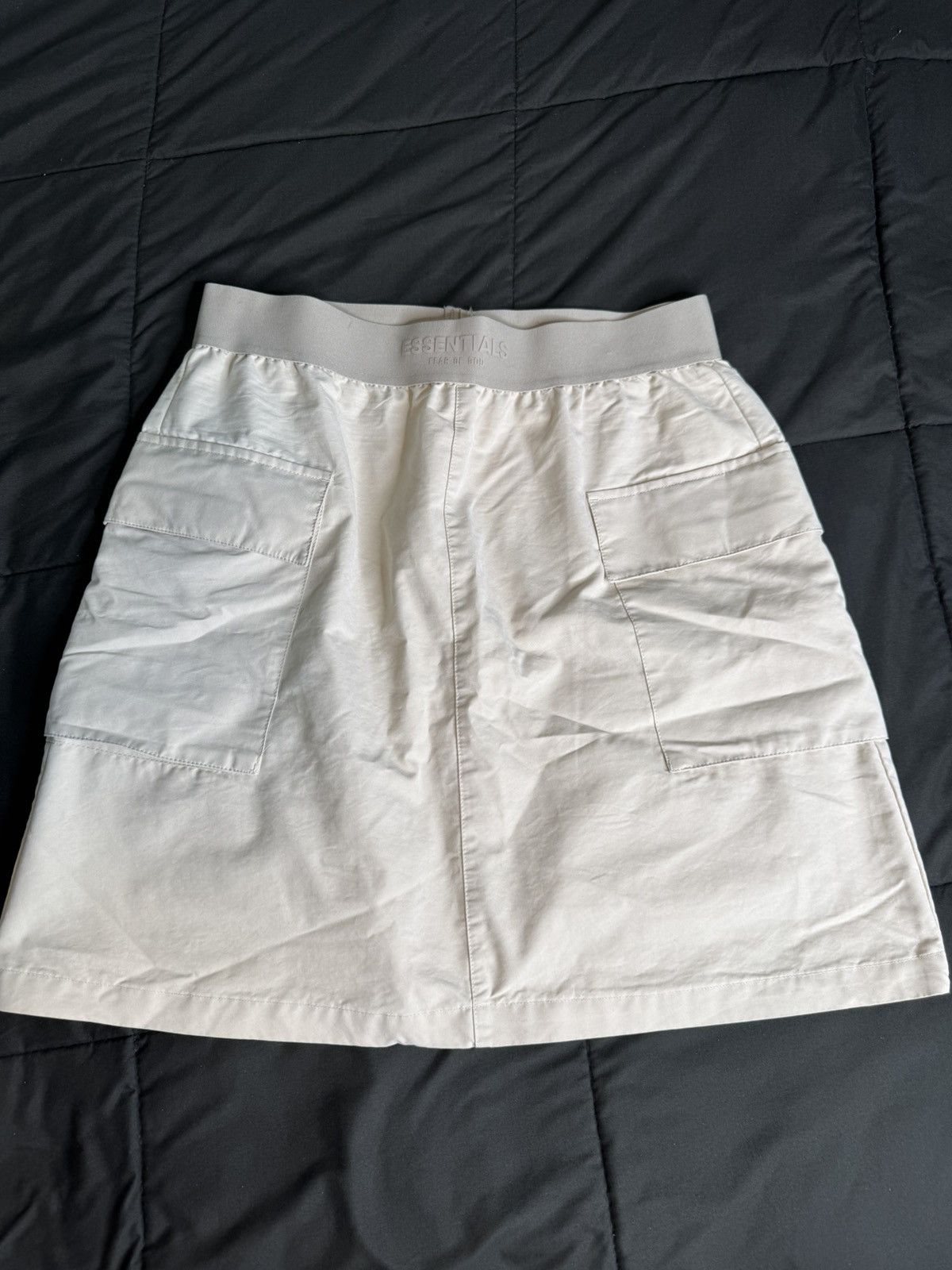 Fear of God Fear Of God Essentials Cargo Mini Skirt “Wheat” Size 32" / US 10 / IT 46 - 1 Thumbnail