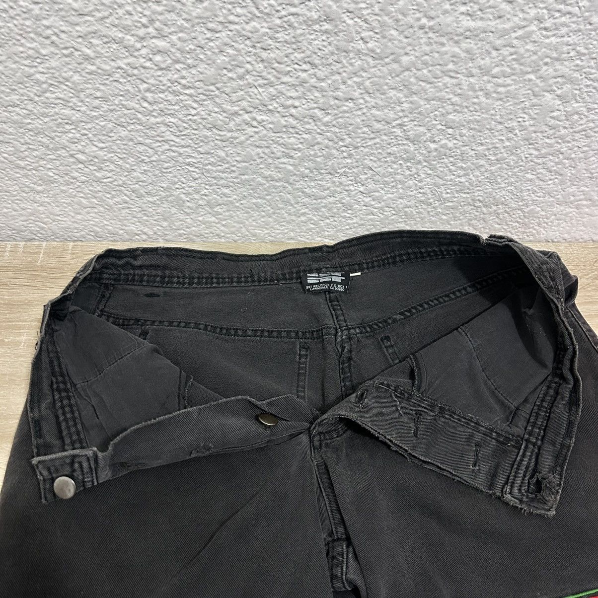 Vintage BLACK FLAG SHORTS VINTAGE 90’s Size US 36 / EU 52 - 5 Thumbnail