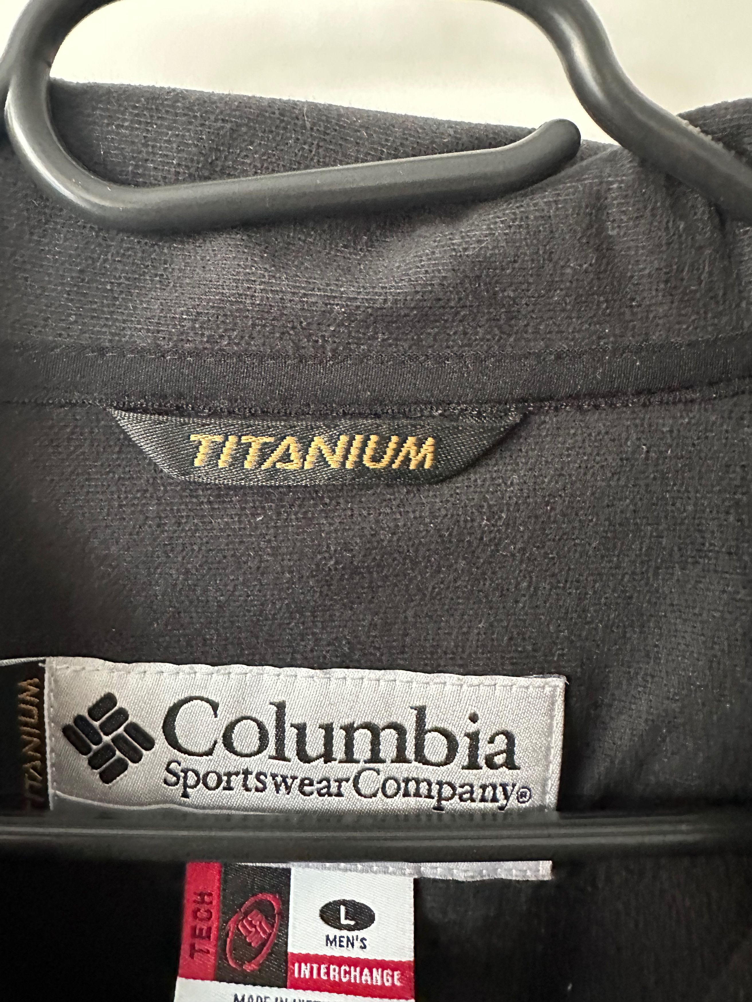 Columbia COLUMBIA Titanium Softshell waterproof breathable jacket Size US L / EU 52-54 / 3 - 5 Thumbnail