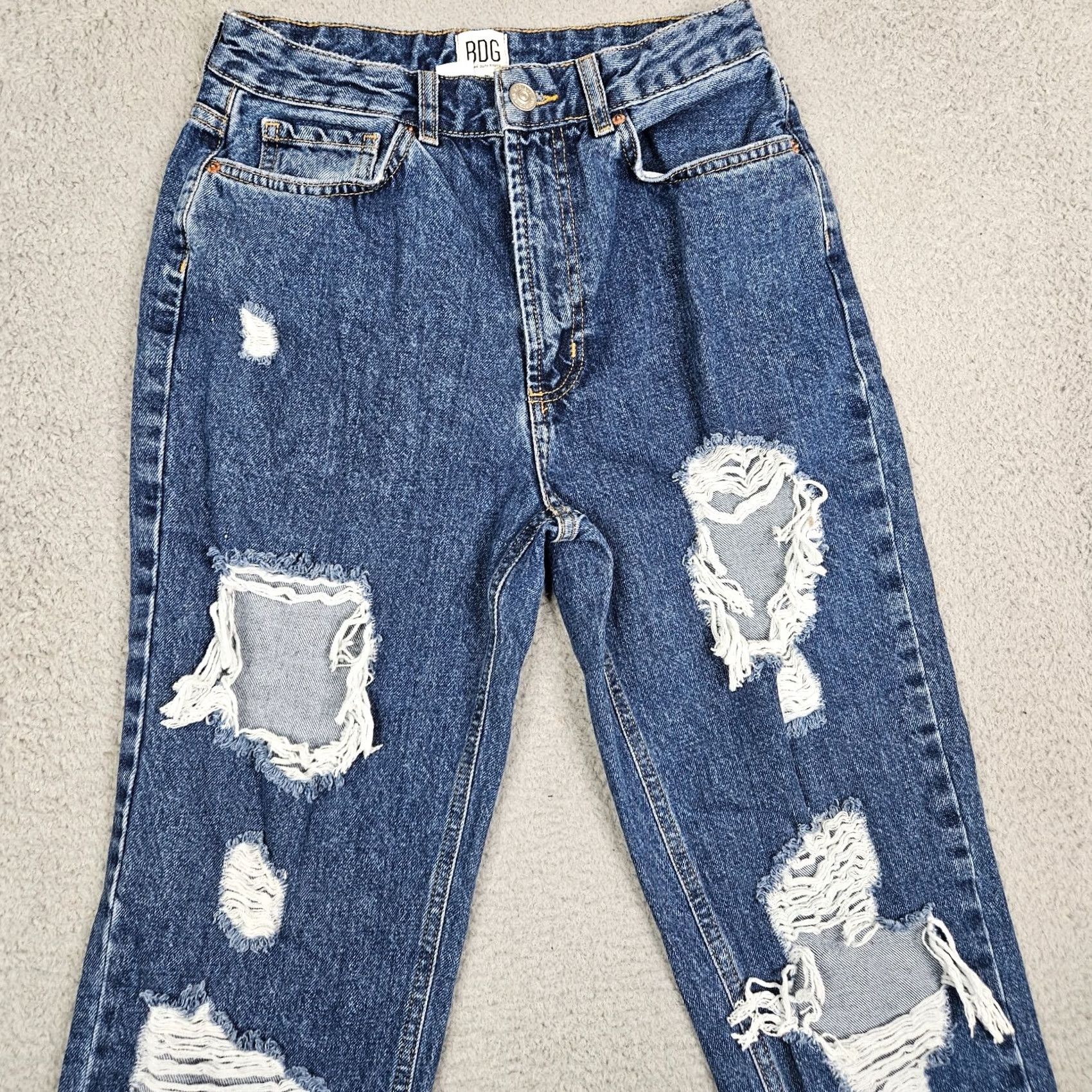 Urban Outfitters BDG URBAN OUTFITTERS Mom High-Rise Distressed Med-Wash Denim Jeans 27 Blue Womens Size 27" / US 4 / IT 40 - 8 Thumbnail