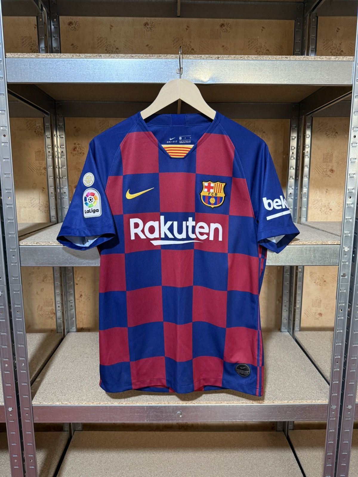 Nike Rare Nike FC Barcelona 2019 2020 Home Football Soccer Jersey Size US M / EU 48-50 / 2 - 1 Thumbnail