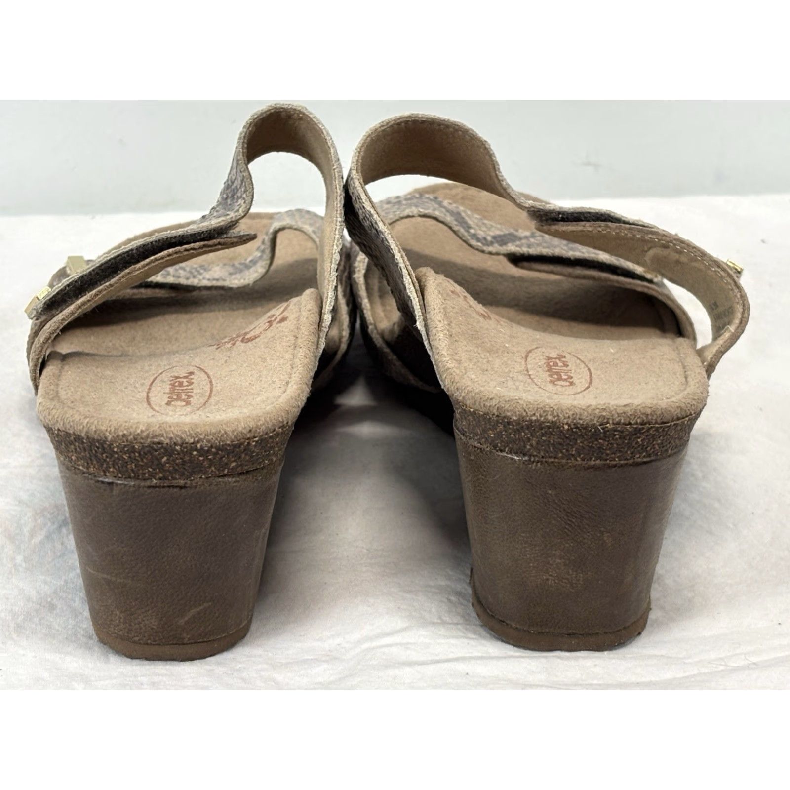 Aetrex Aetrex Chantel Wedge Sandals Womens 9 9.5 Leather Slip On Adjustable Hook & Loop Taupe Sandal Womens Size US 9.5 / IT 39.5 - 4 Thumbnail
