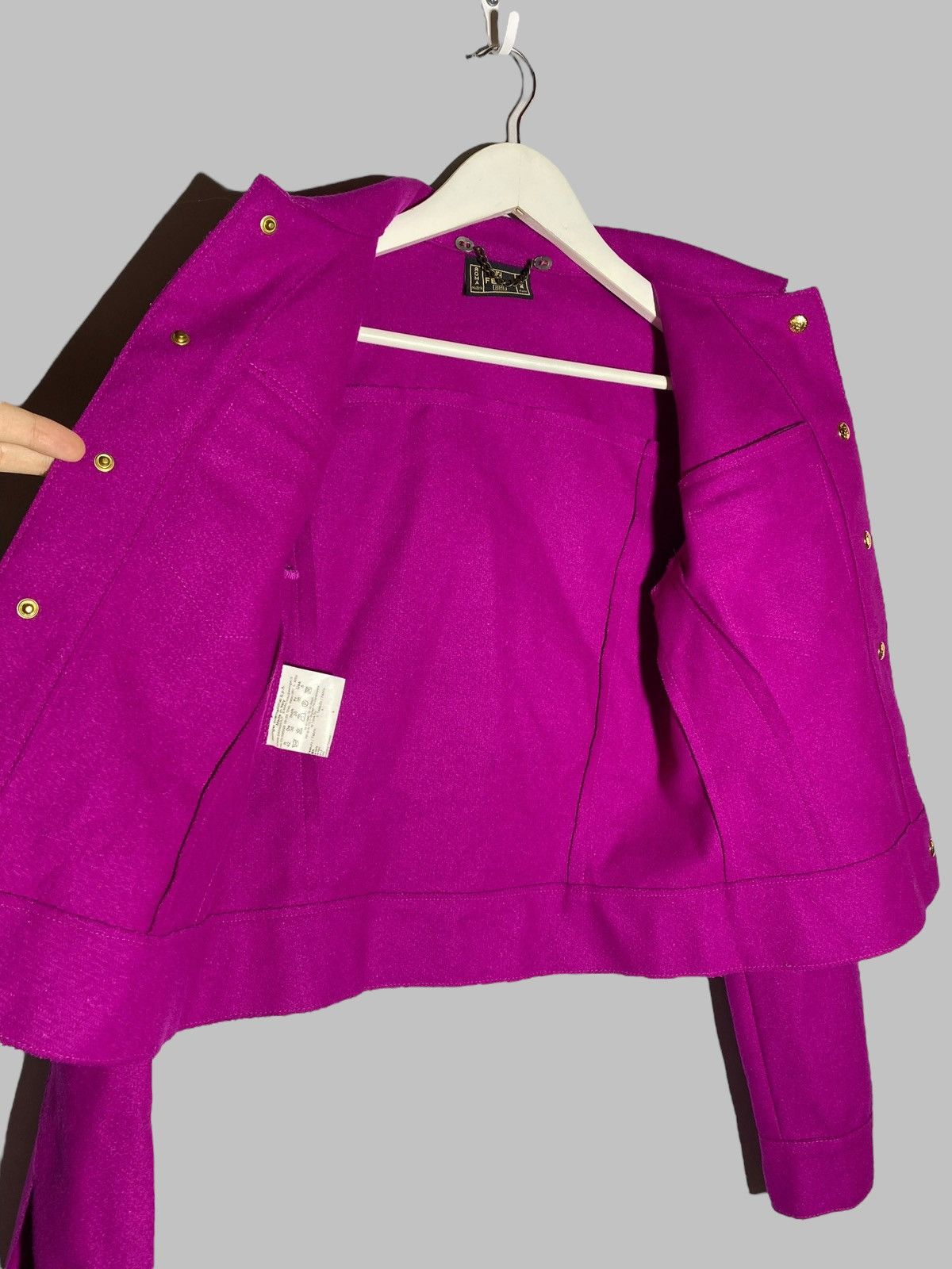 Fendi Fendi Roma Vintage 90s Hot Pink Cropped Jacket Snap Button Size M / US 6-8 / IT 42-44 - 19 Thumbnail