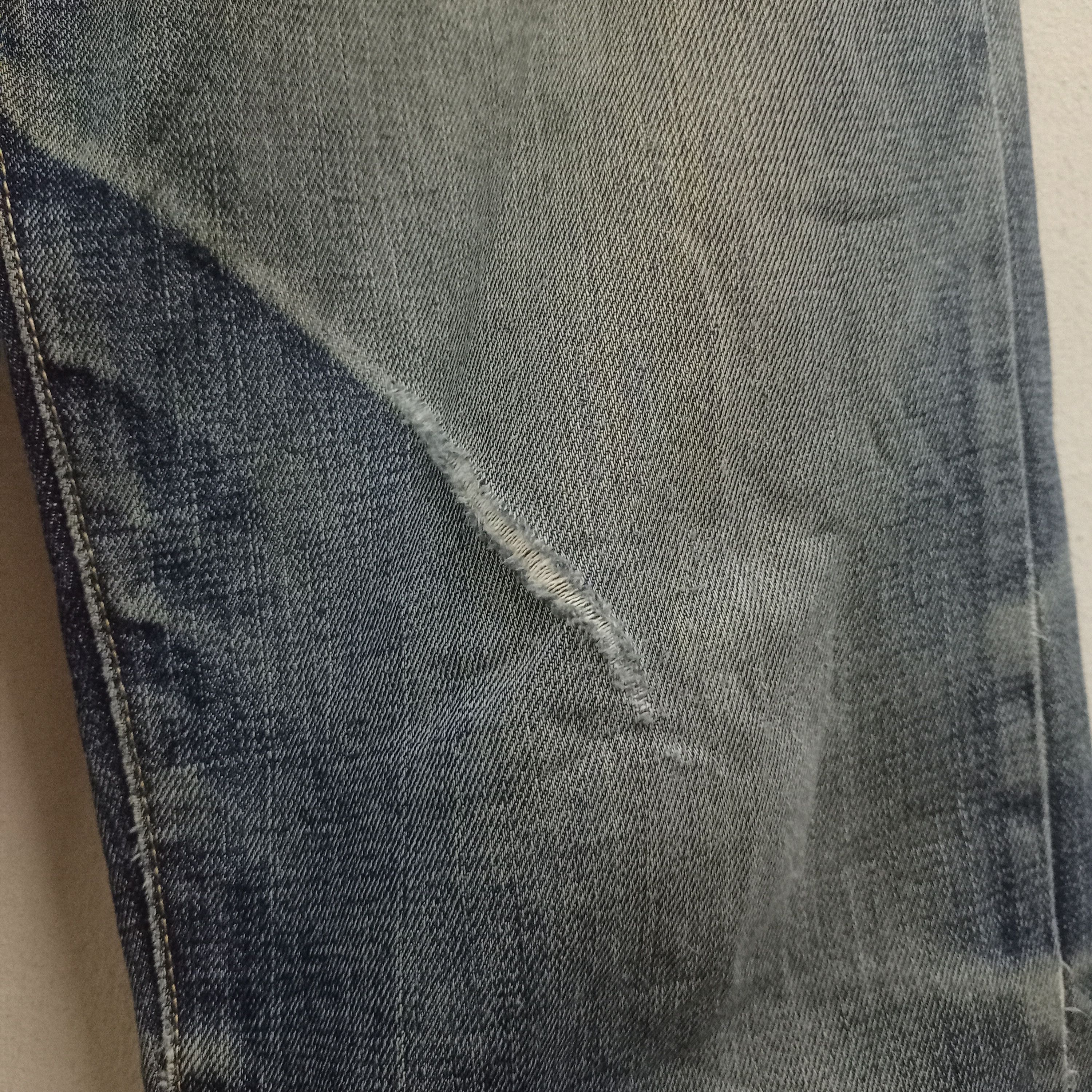 Japanese Brand × Uniqlo Vintage Japanese Uniqlo Mud Wash Distressed Loose Jeans Size US 31 - 5 Thumbnail