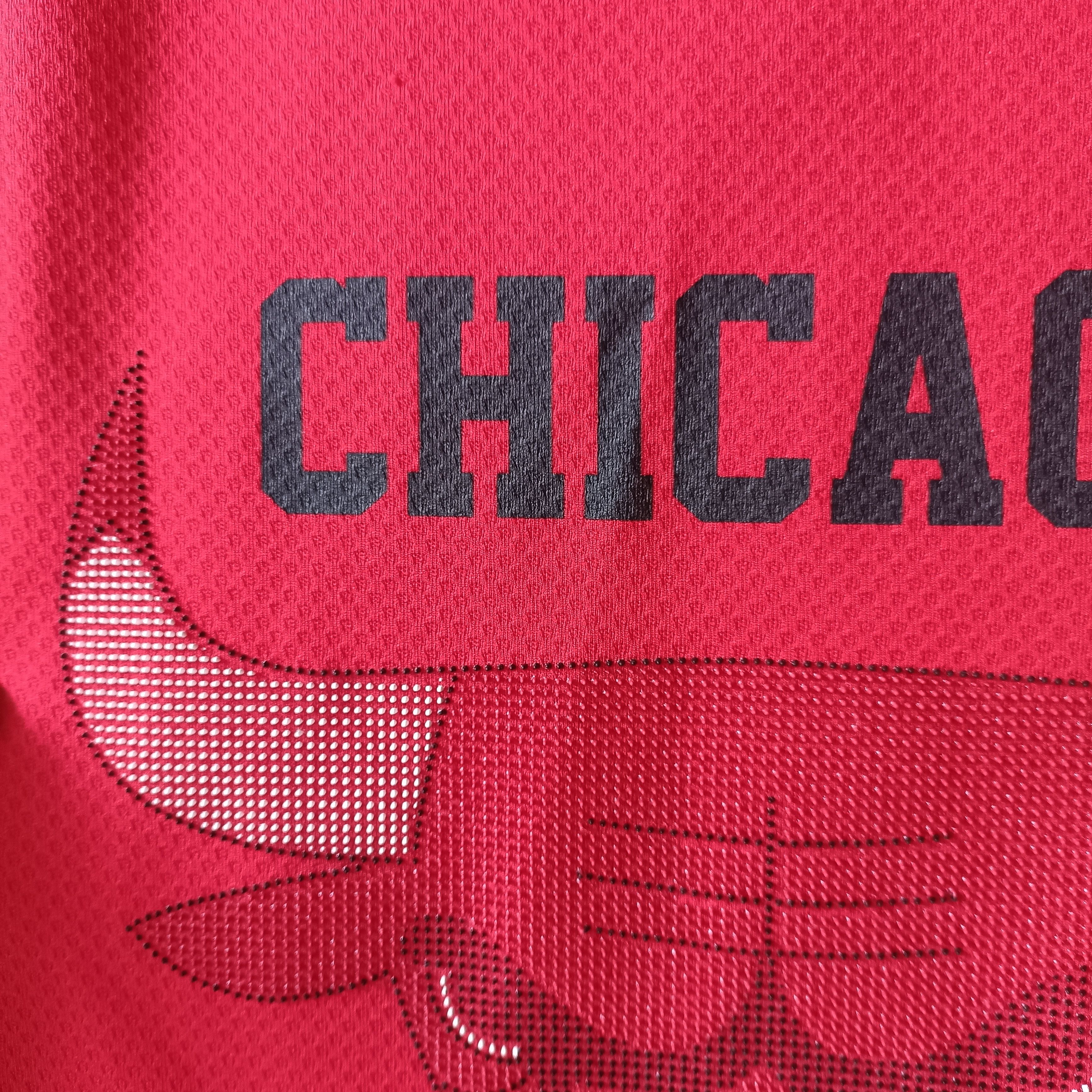 NBA NBA Chicago Bulls Fan Jersey Size US M / EU 48-50 / 2 - 5 Thumbnail