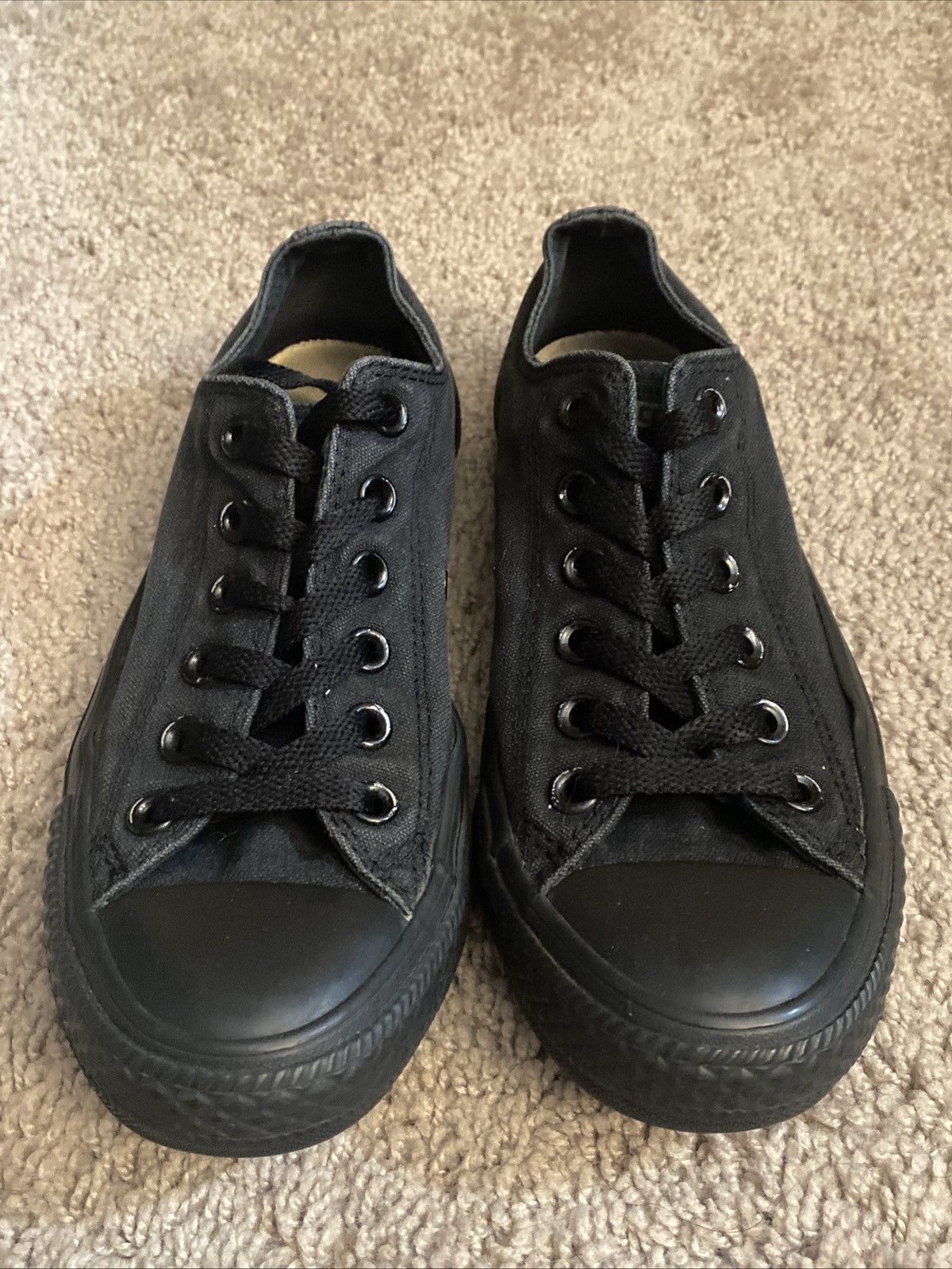 Converse Unisex Converse Chuck Taylor low Sneakers size 6.5 W/ 4.5M Size US 6.5 / IT 36.5 - 13 Thumbnail