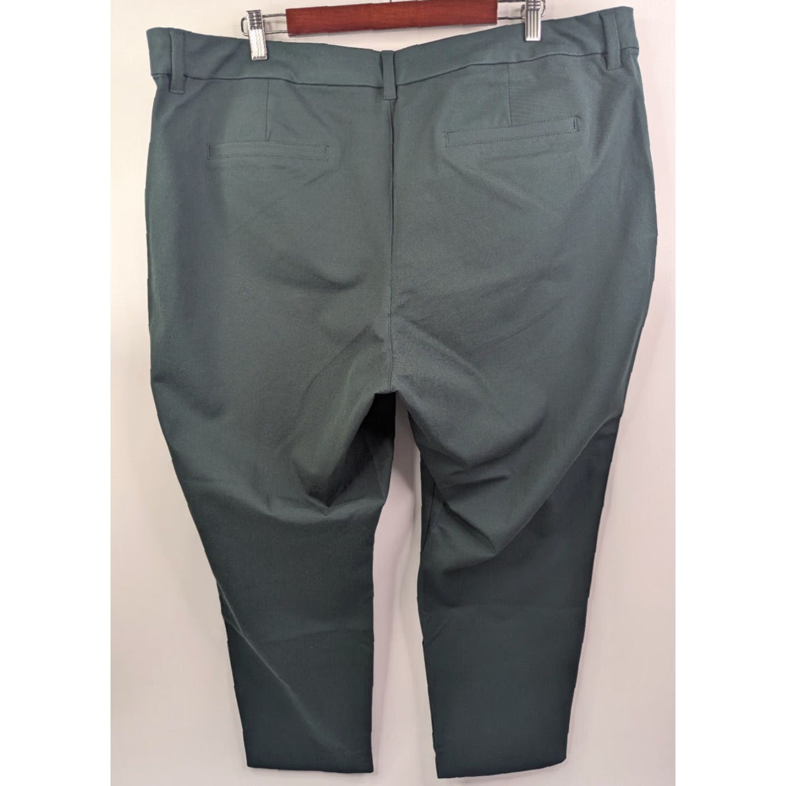 Old Navy Old Navy Pixie Skinny Ankle High Rise Pants Women's 22 Forest Canopy Green NWT Plus Size Pants Women 22 Green Pooler? Size 40" / US 18 - 3 Thumbnail