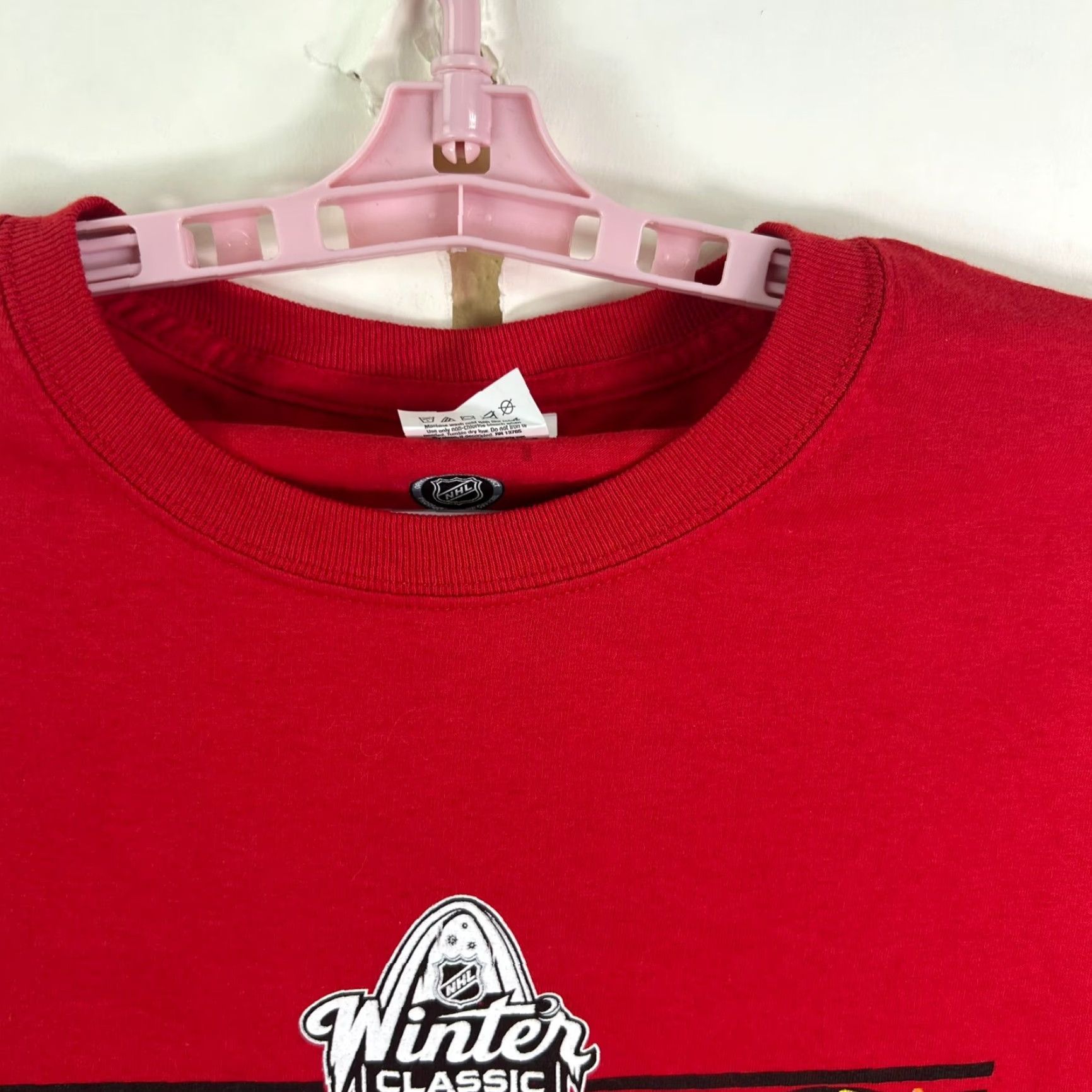 NHL VINTAGE NHL Chicago Blackhawks T-Shirt Winter Classic Long Sleeve Mens M Red Graphic Print Size US M / EU 48-50 / 2 - 4 Thumbnail